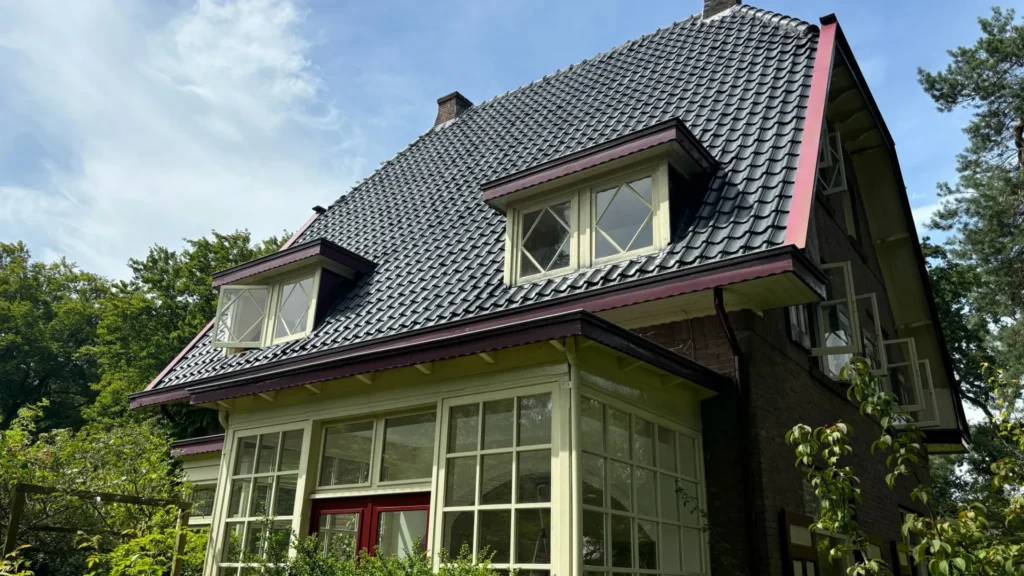 Dakdekker Specialist Lelystad - Waarom een offerte aanvragen
