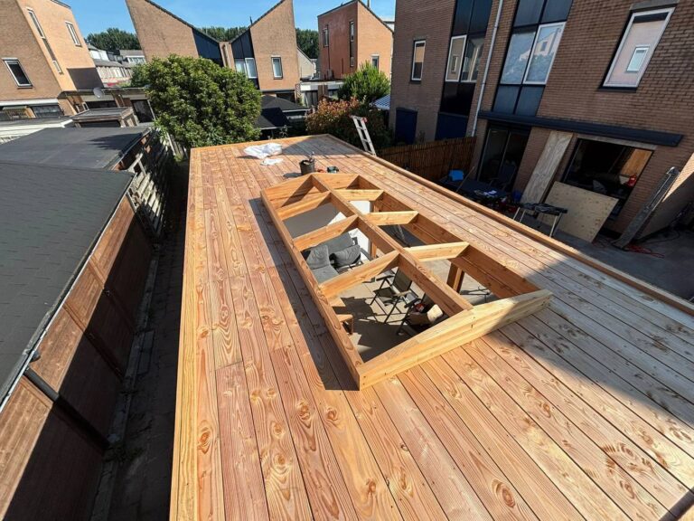 Lichtstraat plaatsen in Lelystad door Dakdekker Specialist Lelystad